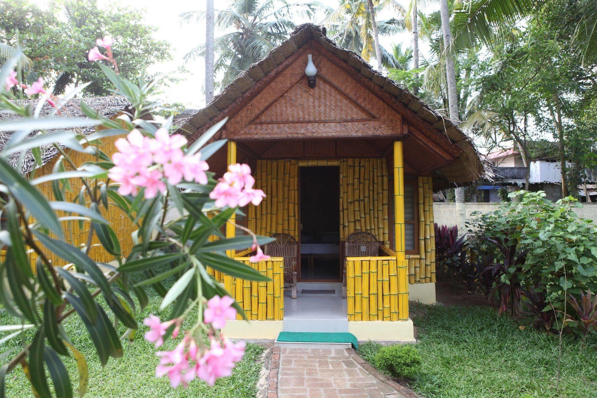 Savithri Inn Bamboo Cottages & Resorts Varkala Exterior foto