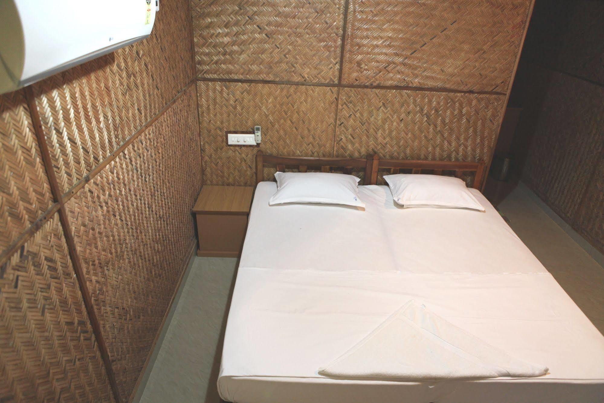Savithri Inn Bamboo Cottages & Resorts Varkala Exterior foto