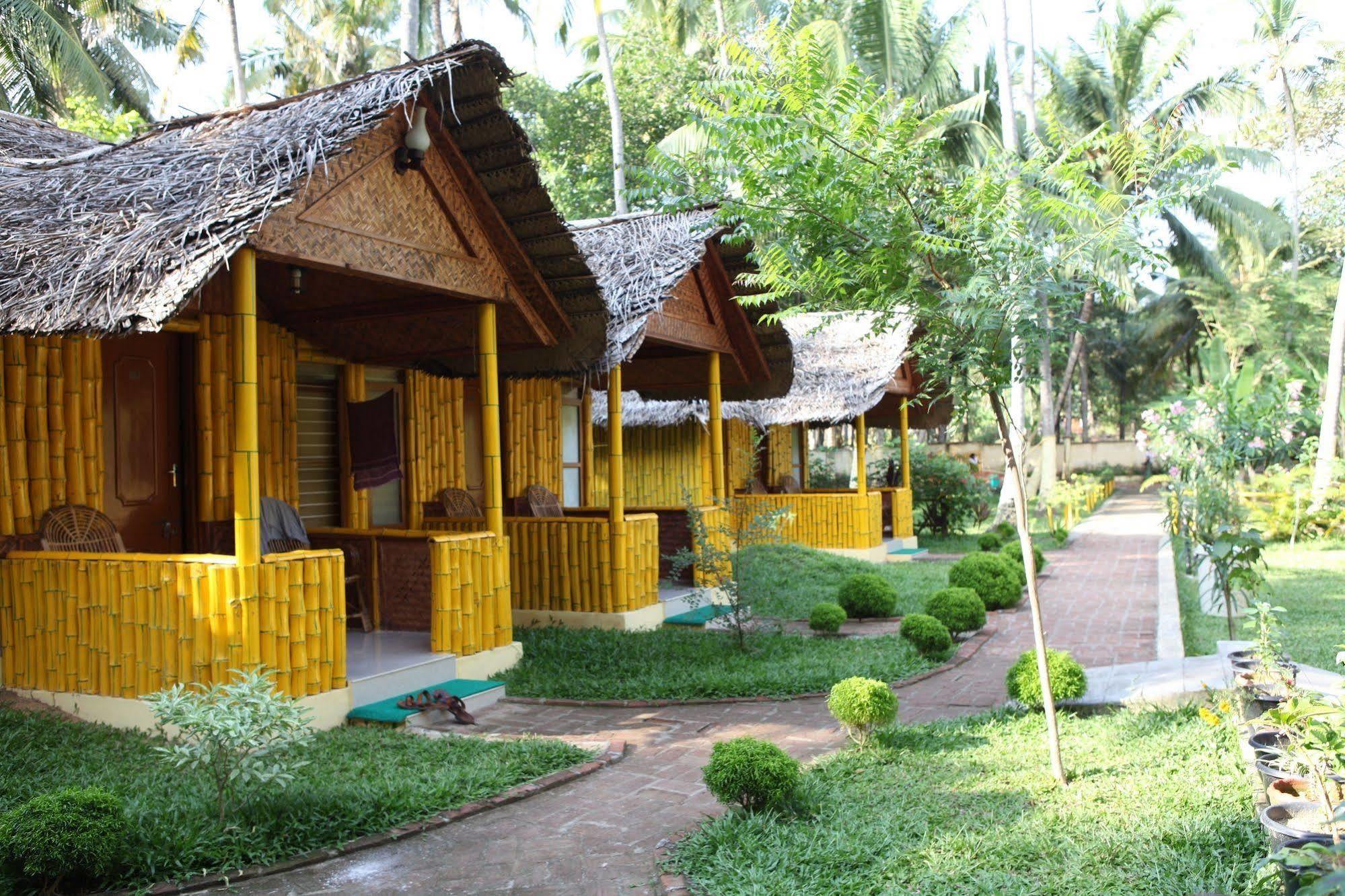 Savithri Inn Bamboo Cottages & Resorts Varkala Exterior foto